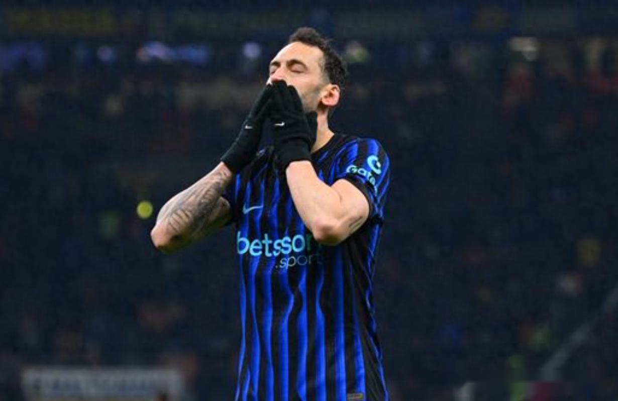 国米并非没有恰尔汗奥卢不会踢！2年无他在15战12胜 三种方案应急