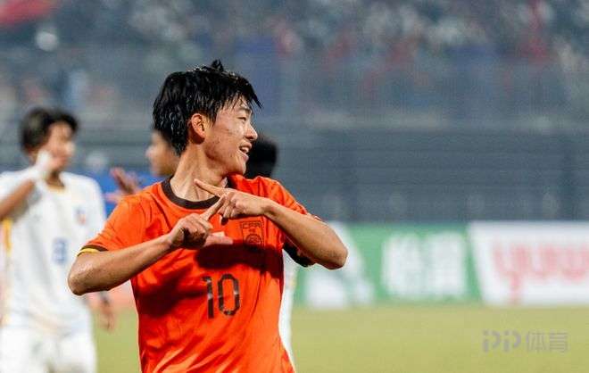 加盟新鹏城？董路透露邝兆镭将加盟中超球队踢一年